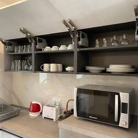 Sliema, Stylish 1 Bedroom With Parking. Apartment *