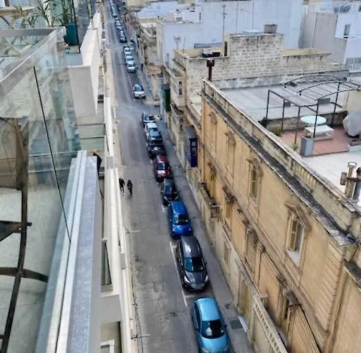 Sliema, Stylish 1 Bedroom With Parking. * Sliema